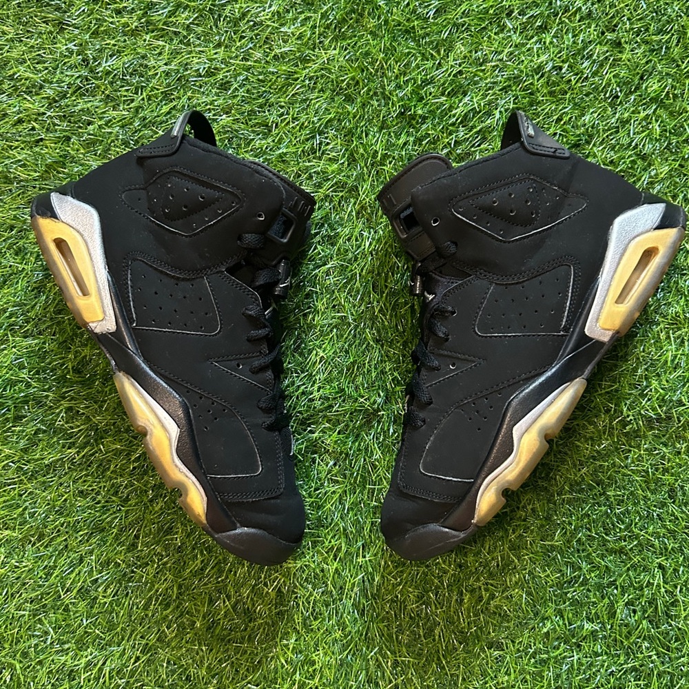Air Jordan 6 Chrome Black Metallic Silver 2015 Size 6.5Y GS 384665-003 No Box